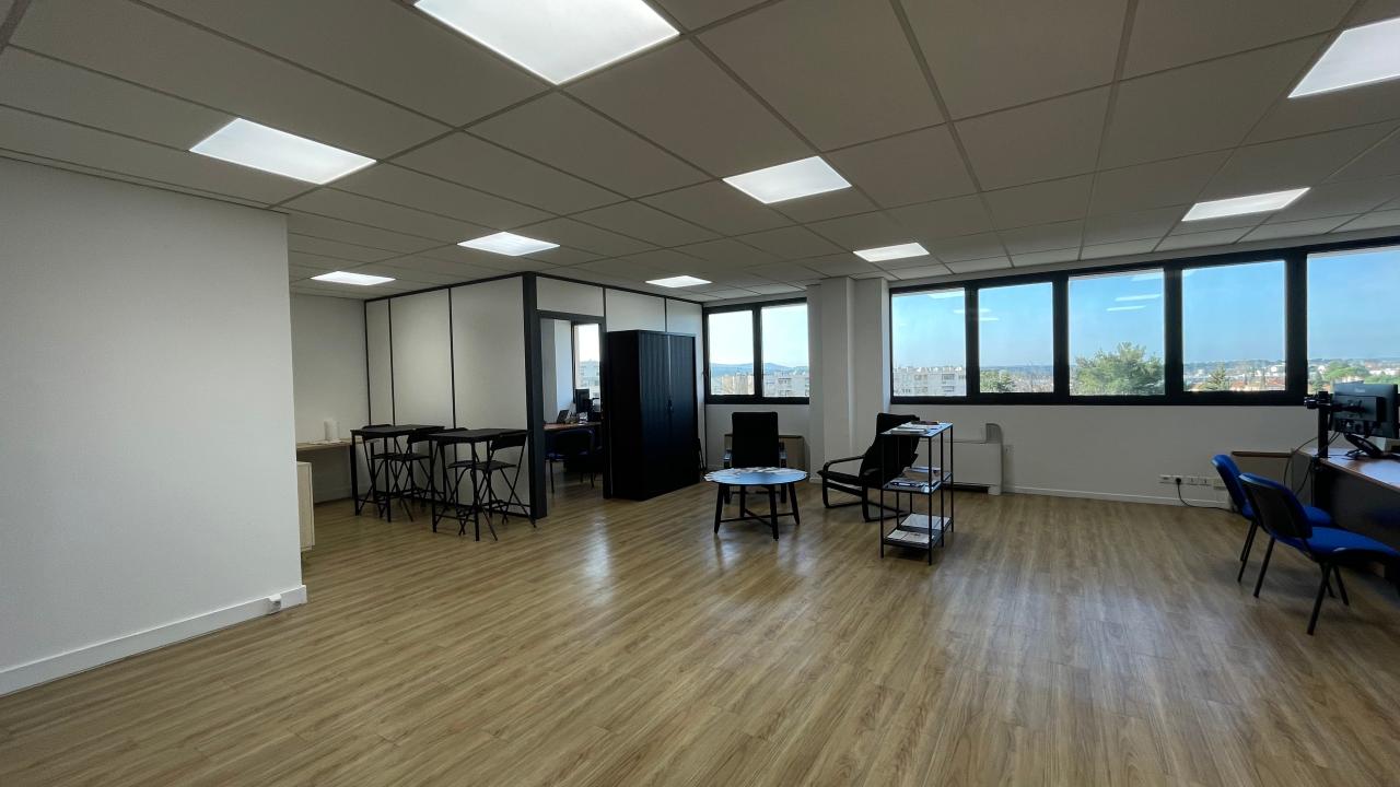 Bureau Aix-en-Provence 39m² Location bureau Aix-en-Provence Bouches-du-Rhône OLBUR2529905 2